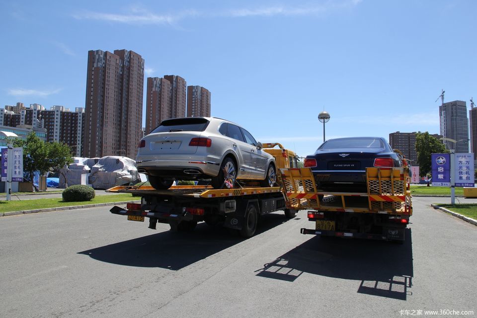 专业运输豪车 细数服务车展的那些卡车