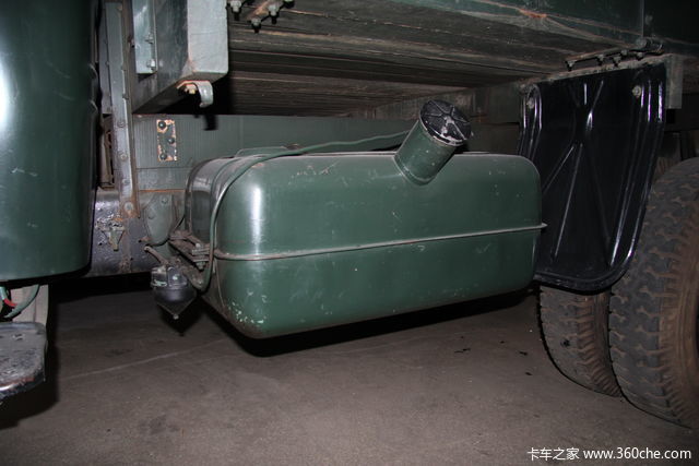 չ CA-10
