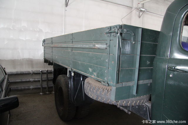 չ CA-10