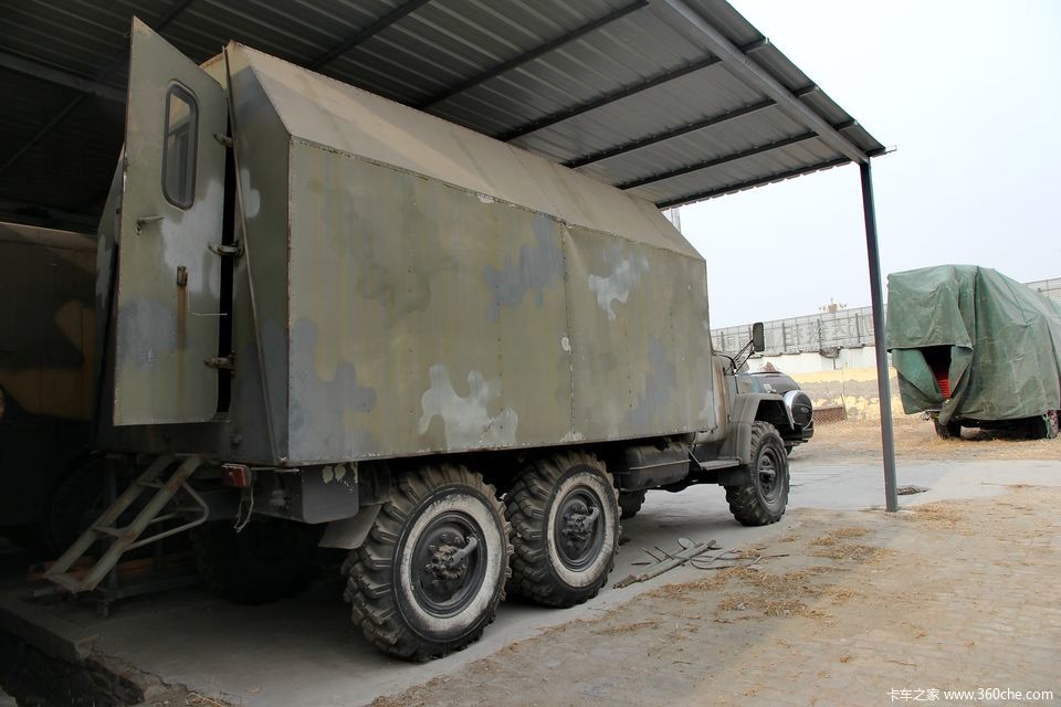 难得一见的吉尔131 实拍香河收藏家车库