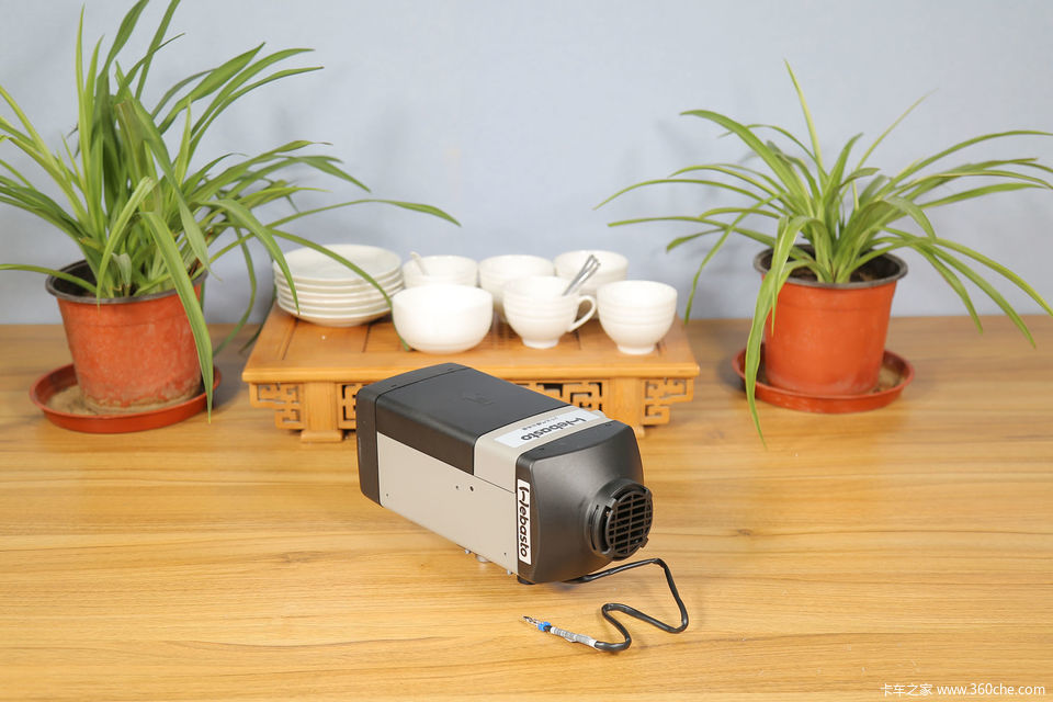 德国品质有多强 拆伟博思通驻车加热器