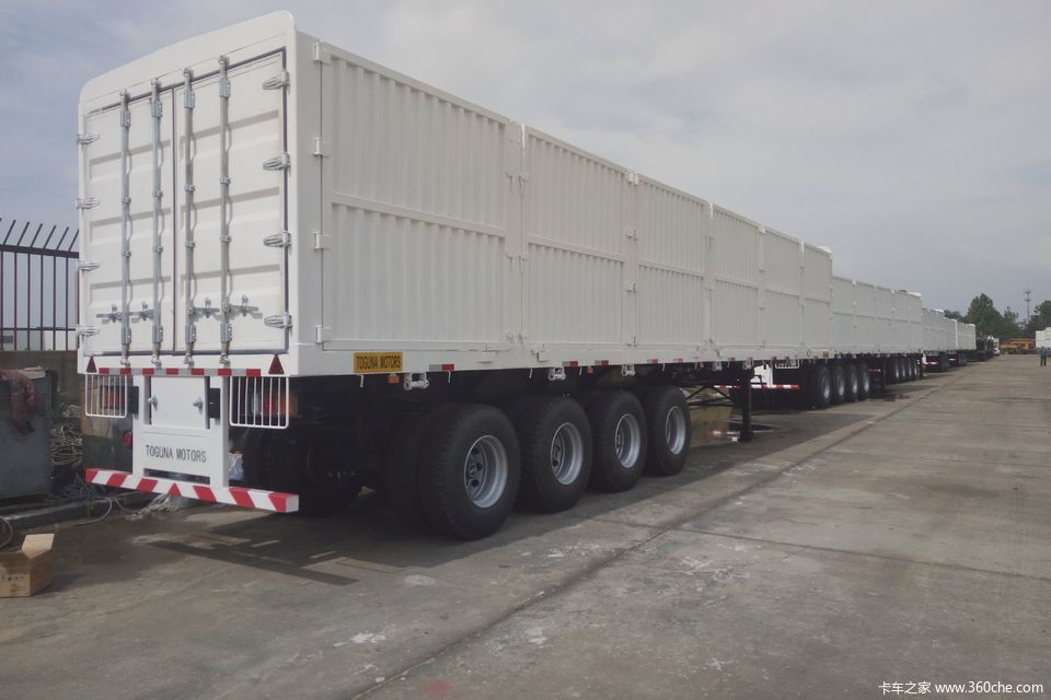 拉65t的四轴挂车 带你看看五岳那些产品