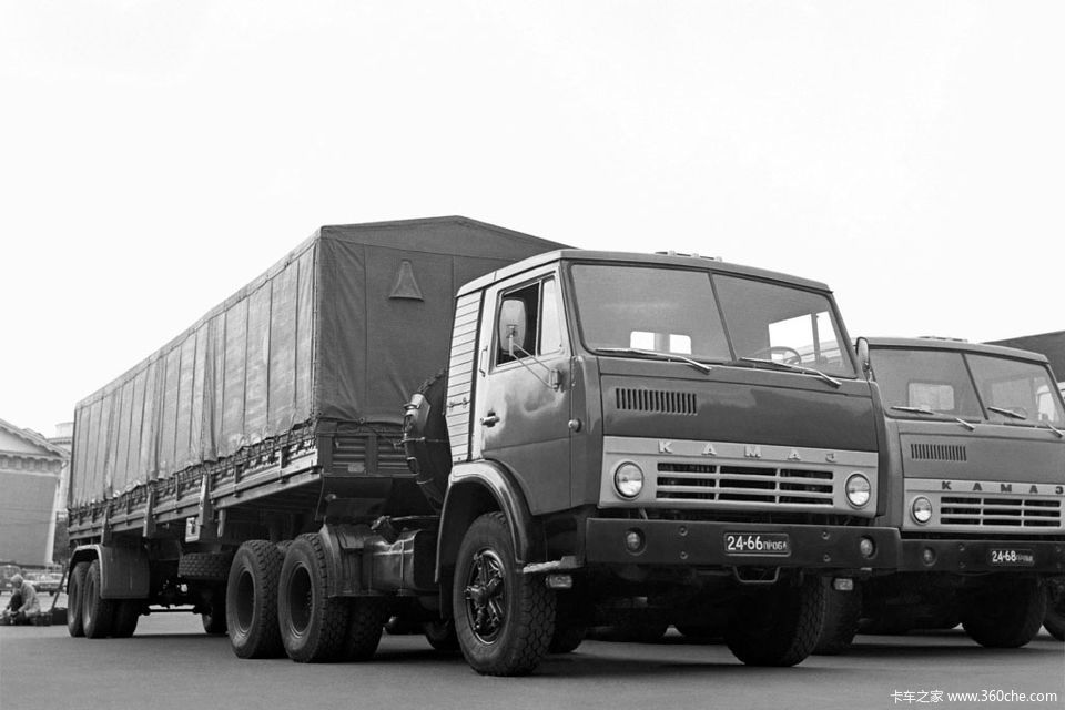 30  卡玛斯第一代卡车为1976-2000年生产.图为kamaz-5410.