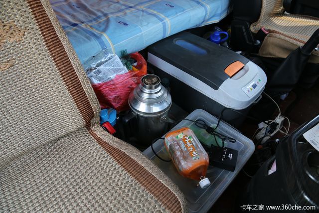 䵽2000һ߲˰˹ϣ֮·