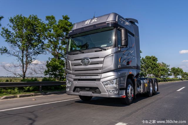 百万豪车,配置不输欧卡 卡友解放西北王的诗和远方