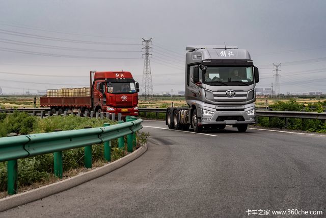 百万豪车,配置不输欧卡 卡友解放西北王的诗和远方