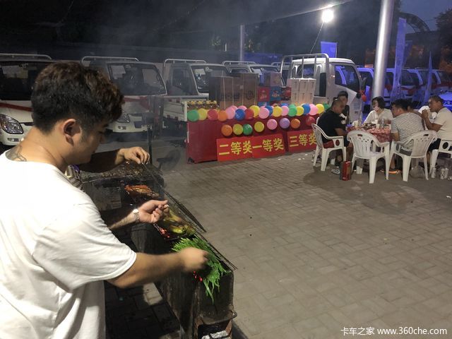 跃进全国用户BBQ联谊会：这个夏天，跃进和啤酒烧烤最配哦！