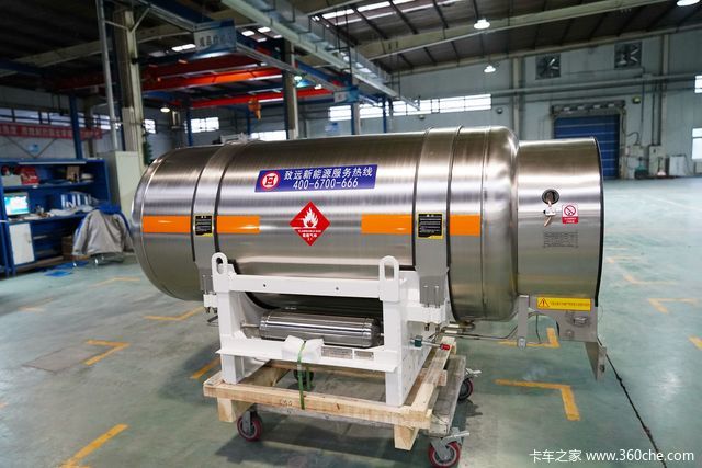 不锈钢如何变身LNG储罐?88道工艺,道道质检,真空抽7天!