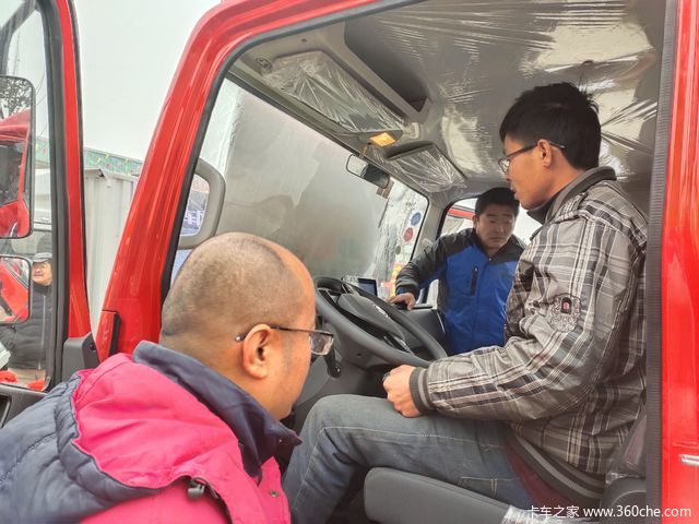 引爆全国!上汽跃进纪念版C500全国18站同步上市