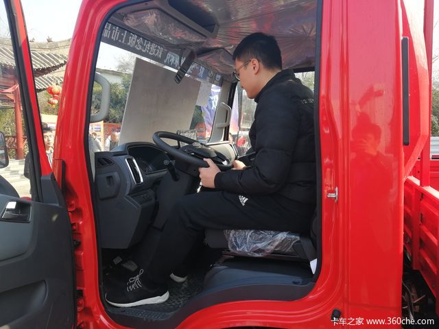 引爆全国!上汽跃进纪念版C500全国18站同步上市